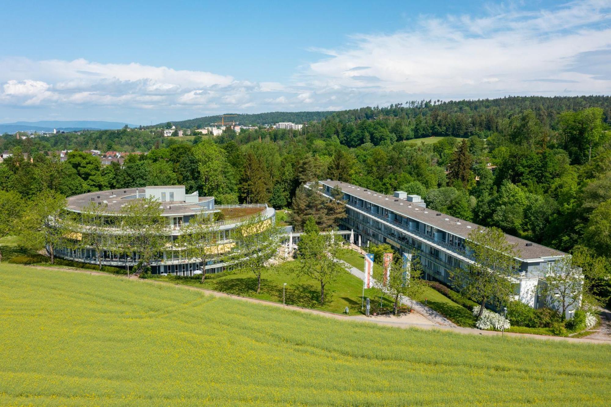 ホテル Tertianum Residenz Zollikerberg エクステリア 写真